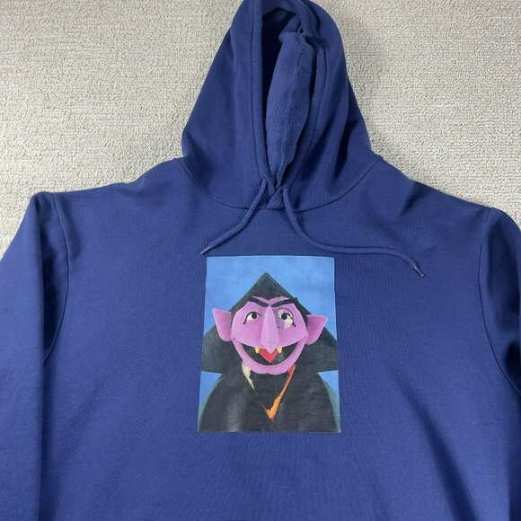 Dumbgood The Count Vampire Sesame Street Hoodie Men’s Size XL - Picture 2 of 9